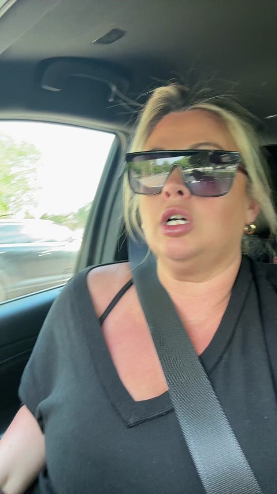 Post 7 by nikki 🖤 on TikTok (video)