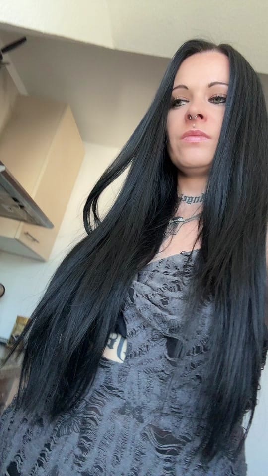 Post 4 by Alina |-/ on TikTok (video)