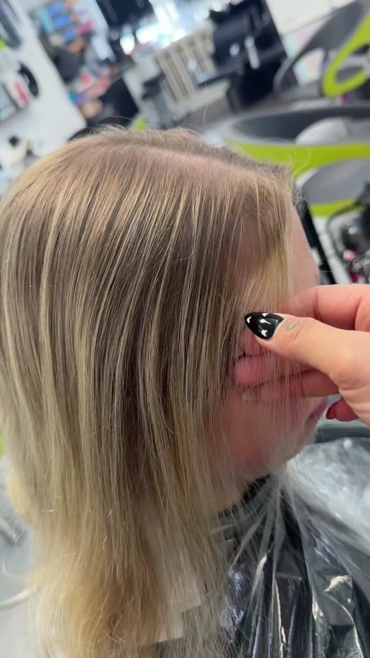 Post 2 by Romina | Farbe & Korrektur on TikTok (video)