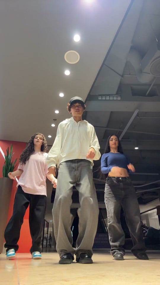 Post 1 by Omar La Crema on TikTok (video)