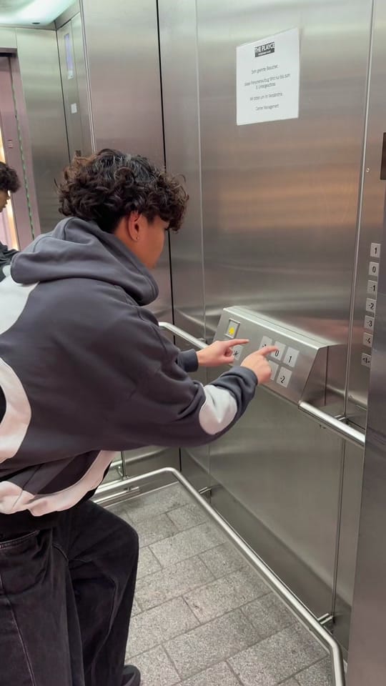 Post 9 by Omar La Crema on TikTok (video)