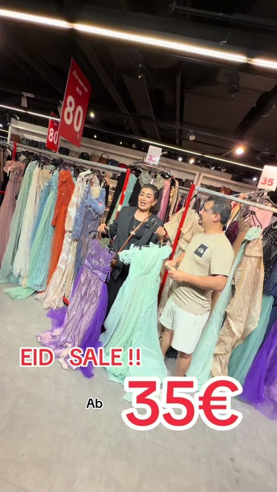 Post 2 by Lacaoutlet2 on TikTok (video)