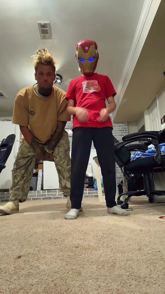 Post 1 by Mikee on TikTok (video)