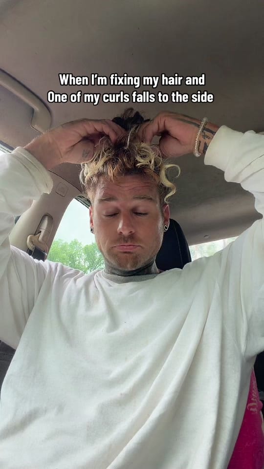 Post 2 by Mikee on TikTok (video)