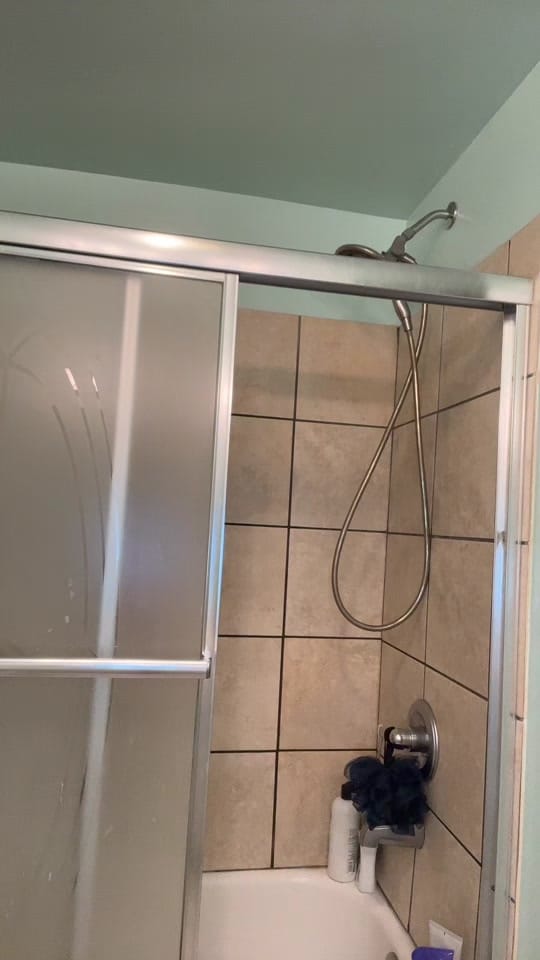 Post 10 by Mikee on TikTok (video)