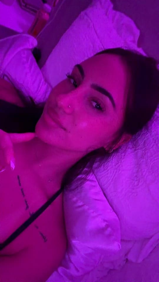 Post 2 by Anna Mariano🇧🇷 on TikTok (video)