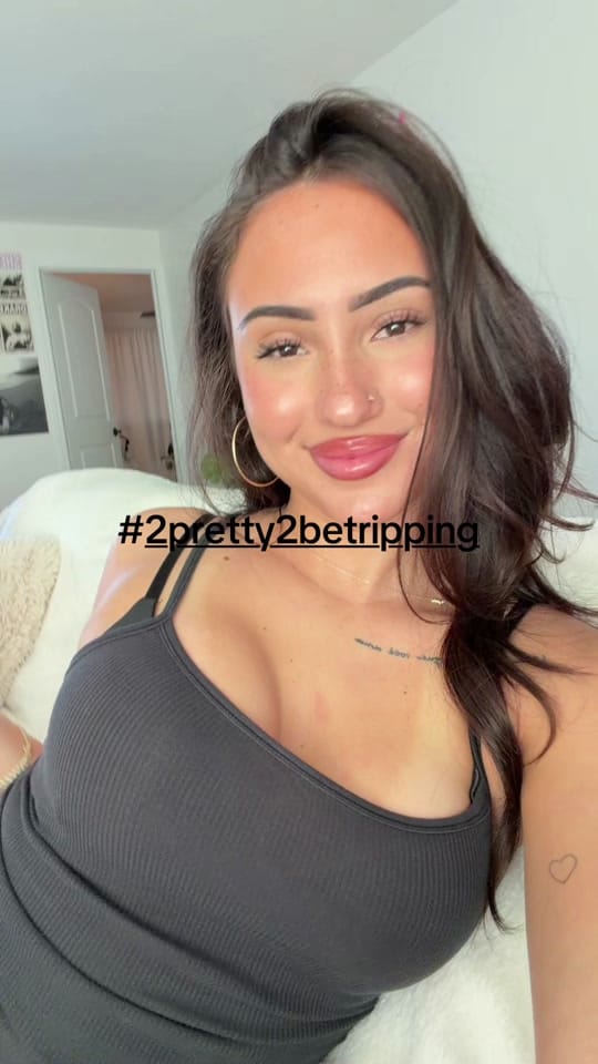 Post 7 by Anna Mariano🇧🇷 on TikTok (video)