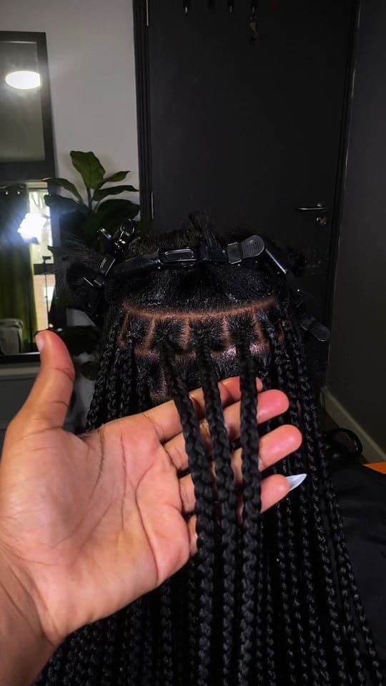 Post 7 by The Birmingham Braider🇬🇧 on TikTok (video)