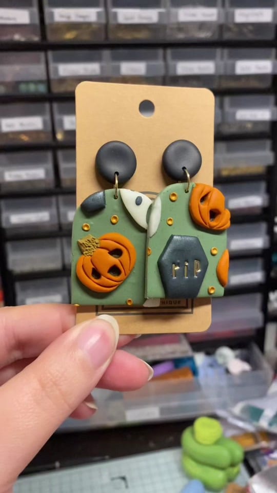 Post 4 by DilEmma Crafts on TikTok (video)