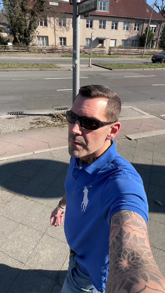 Post 2 by Hannes on TikTok (video)