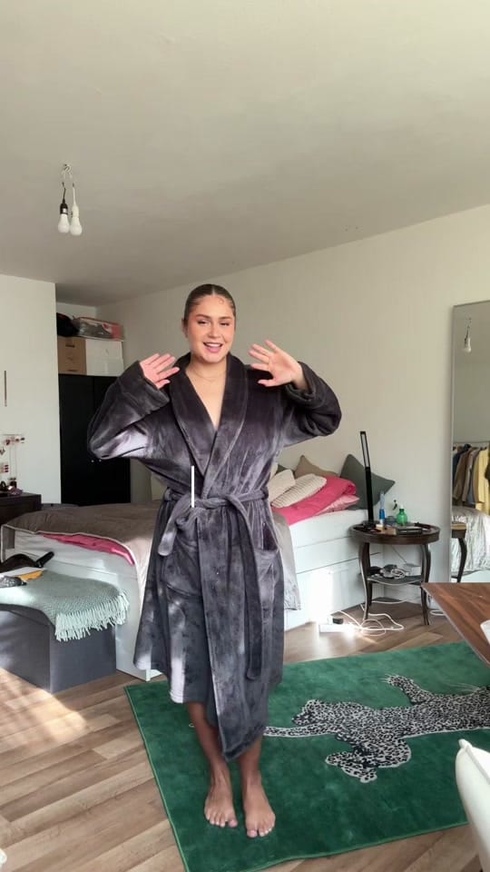 Post 3 by XENJA | Fashion. Style. Thrift on TikTok (video)