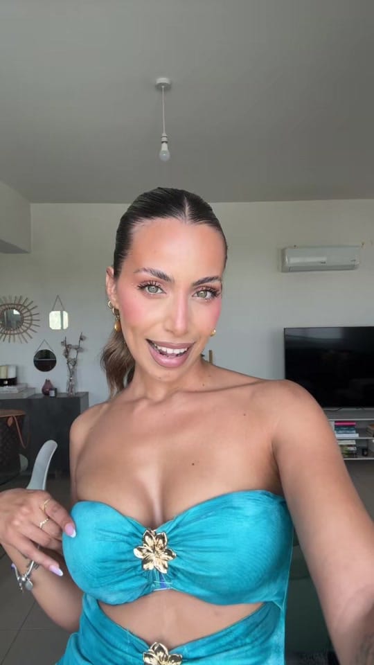Post 6 by olgastylianou makeup 🌻 on TikTok (video)