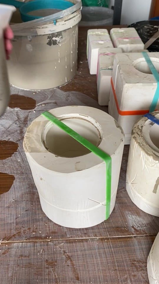 Post 10 by Alison Thyra Ceramics on TikTok (video)