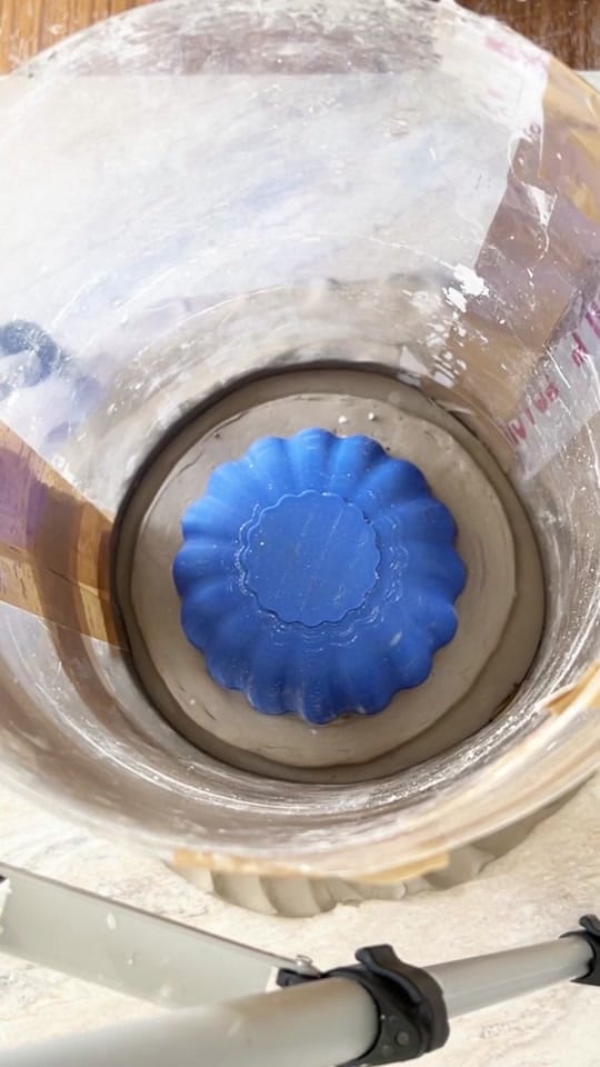 Post 4 by Alison Thyra Ceramics on TikTok (video)