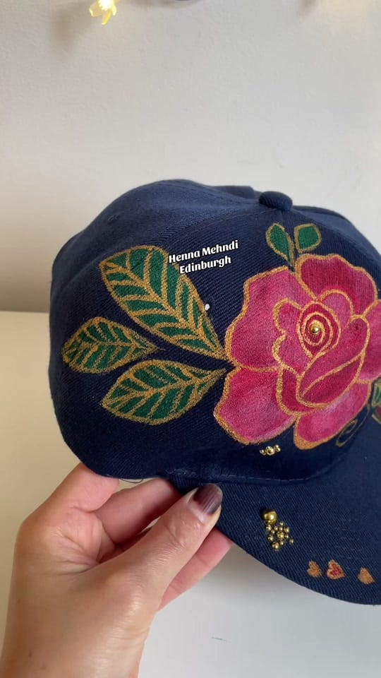 Post 4 by Henna Mehndi Edinburgh on TikTok (video)