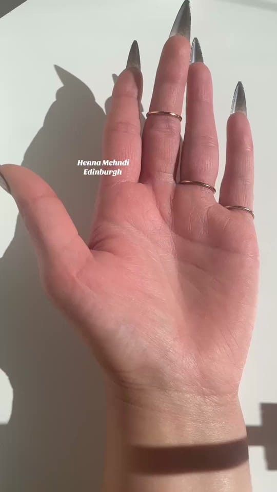 Post 5 by Henna Mehndi Edinburgh on TikTok (video)