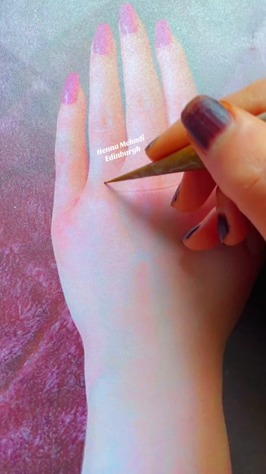 Post 9 by Henna Mehndi Edinburgh on TikTok (video)