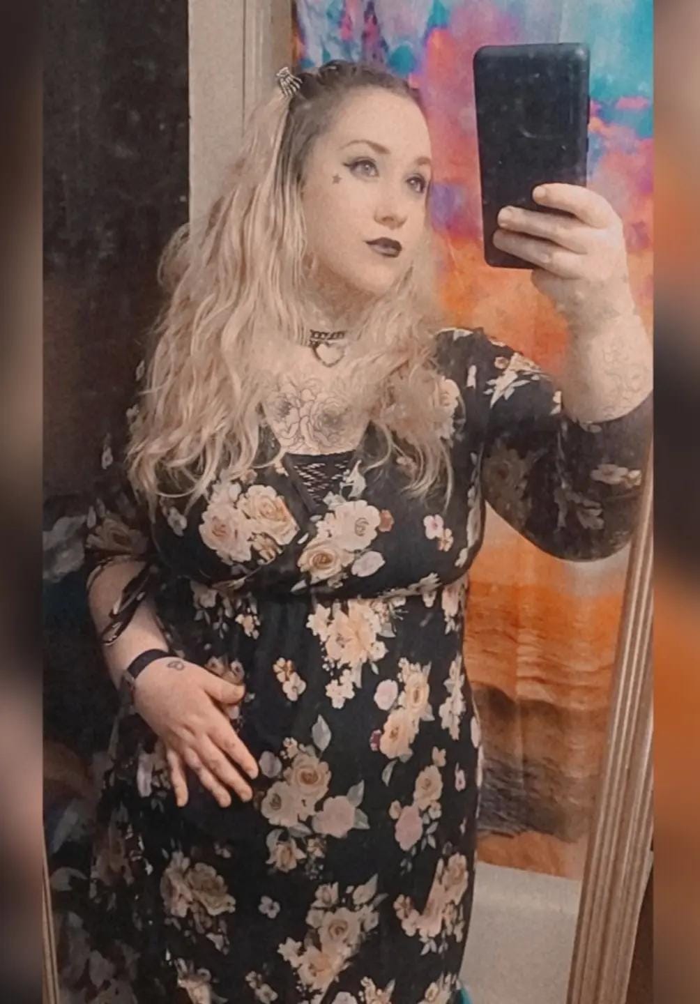 Post 1 by CatfishJane on TikTok (video)