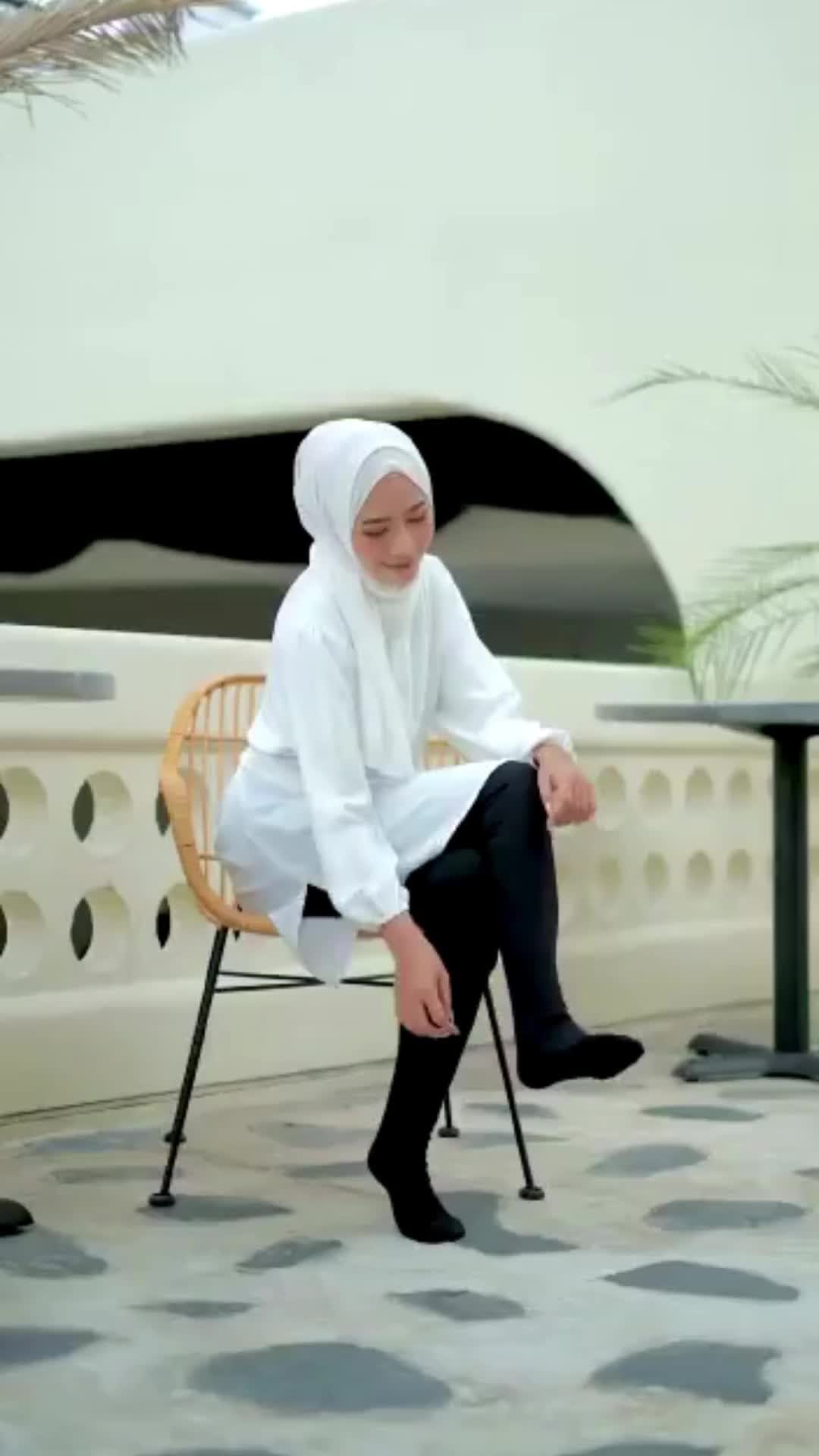 Post 9 by B I I U on TikTok (video)