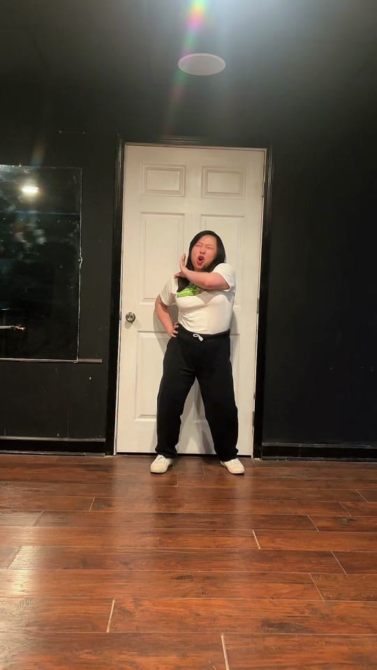 Post 9 by ₊✩‧₊˚౨ Trinh ৎ˚₊✩‧₊ on TikTok (video)