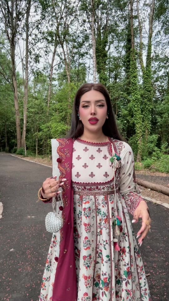 Post 4 by AuraBelle x Braira on TikTok (video)