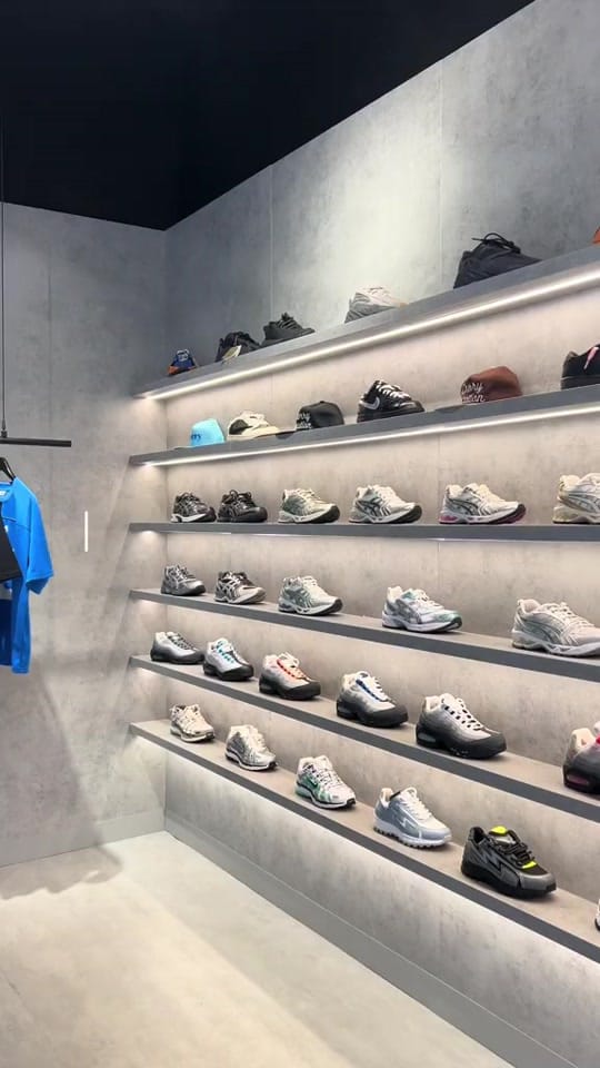 Post 6 by HYLUXCLOTHING on TikTok (video)