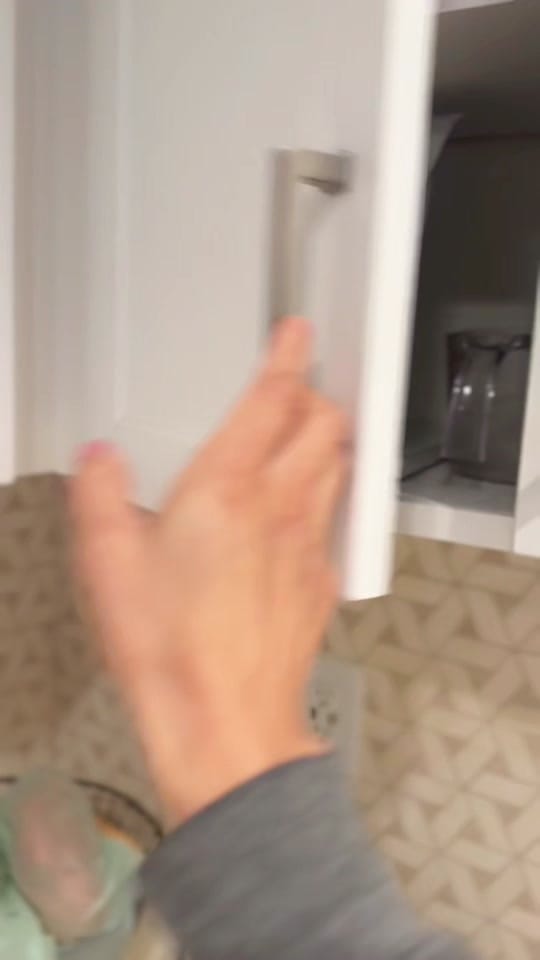 Post 3 by vaneberlinfinds on TikTok (video)