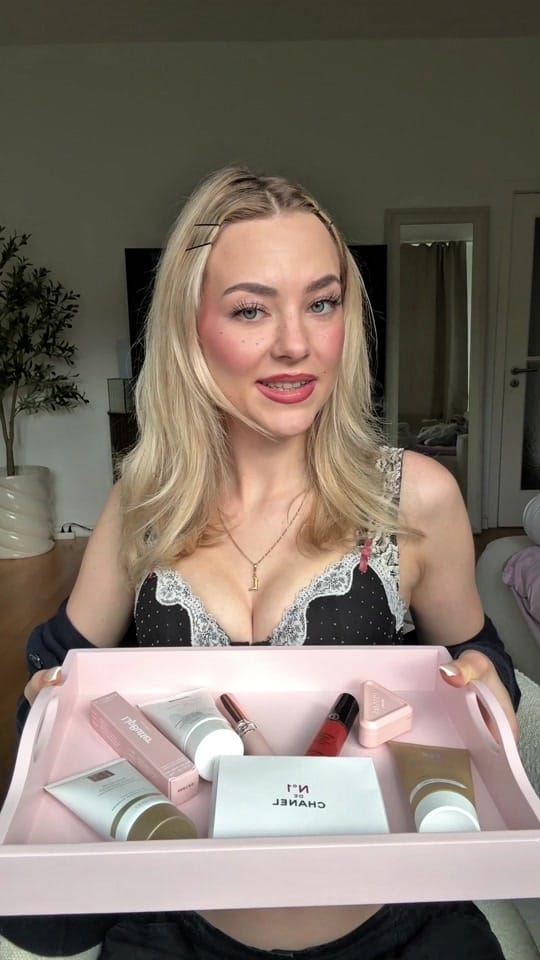 Post 1 by Lisa🧸 on TikTok (video)