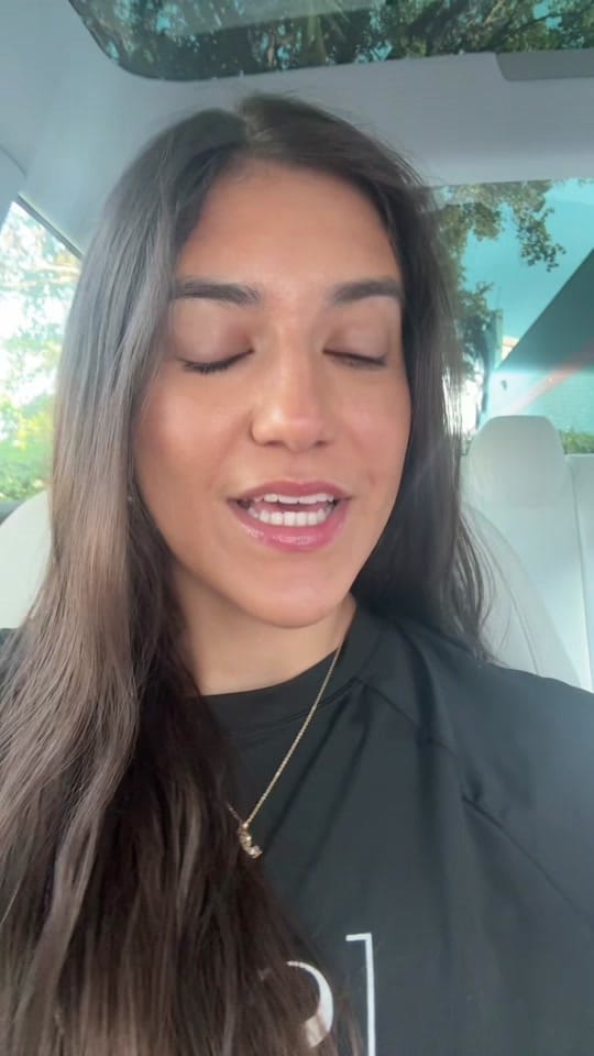 Post 2 by BIANCA on TikTok (video)