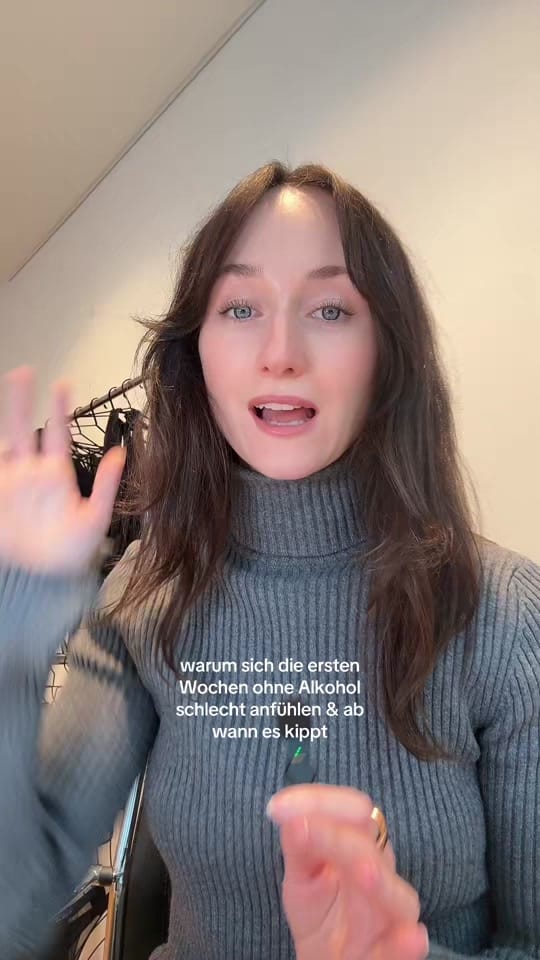 Post 8 by Polly on TikTok (video)