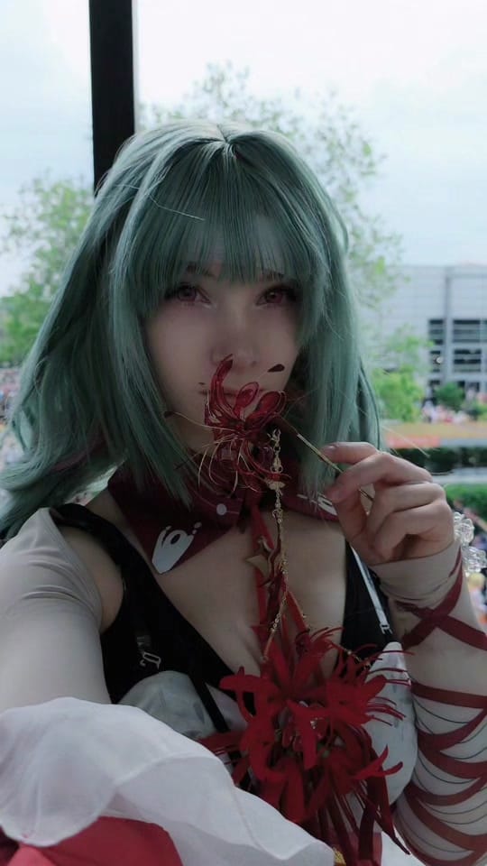 Post 2 by Mio on TikTok (video)