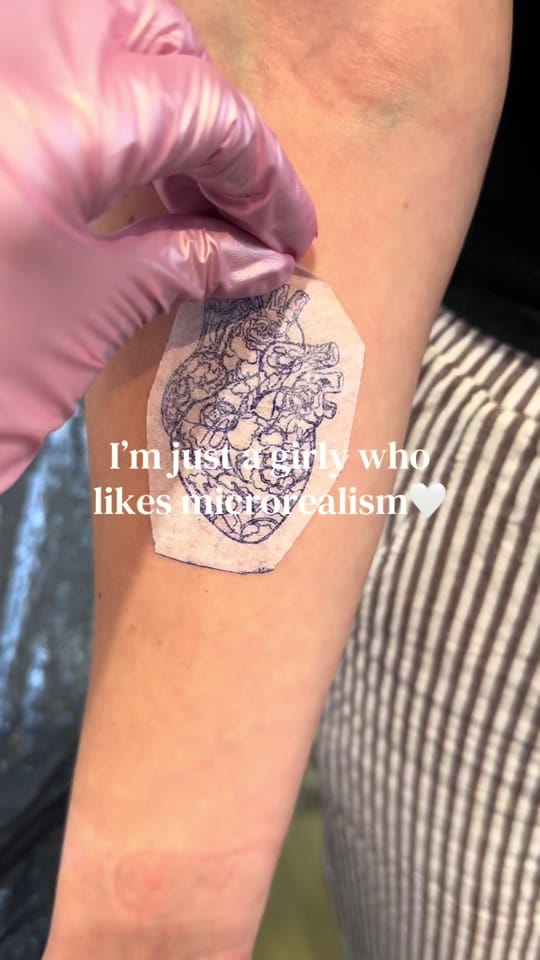 Post 3 by Poppy on TikTok (video)