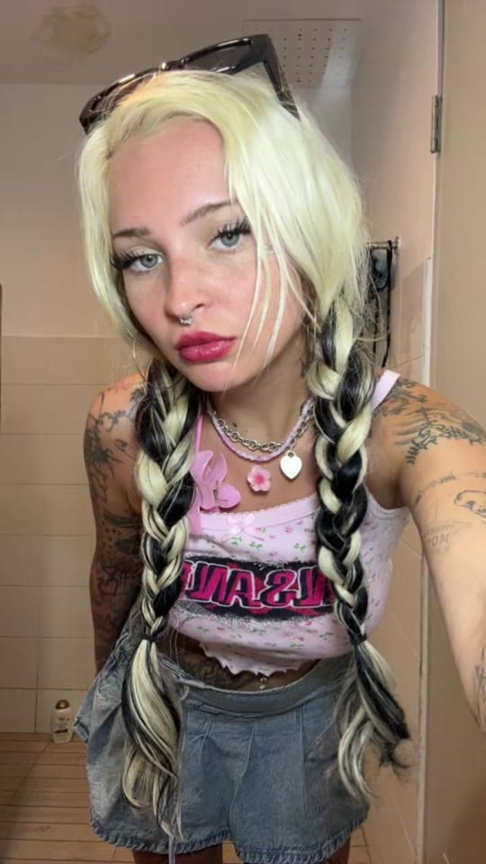 Post 9 by 🎀🖤 ZANZI LA VEY TATTOOS 🖤🎀 on TikTok (video)