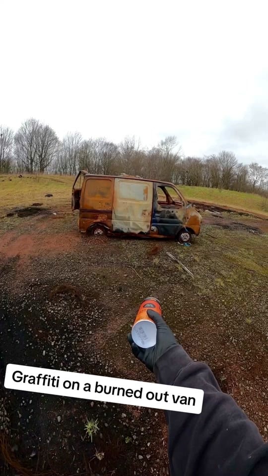 Post 2 by Frodrik__ on TikTok (video)
