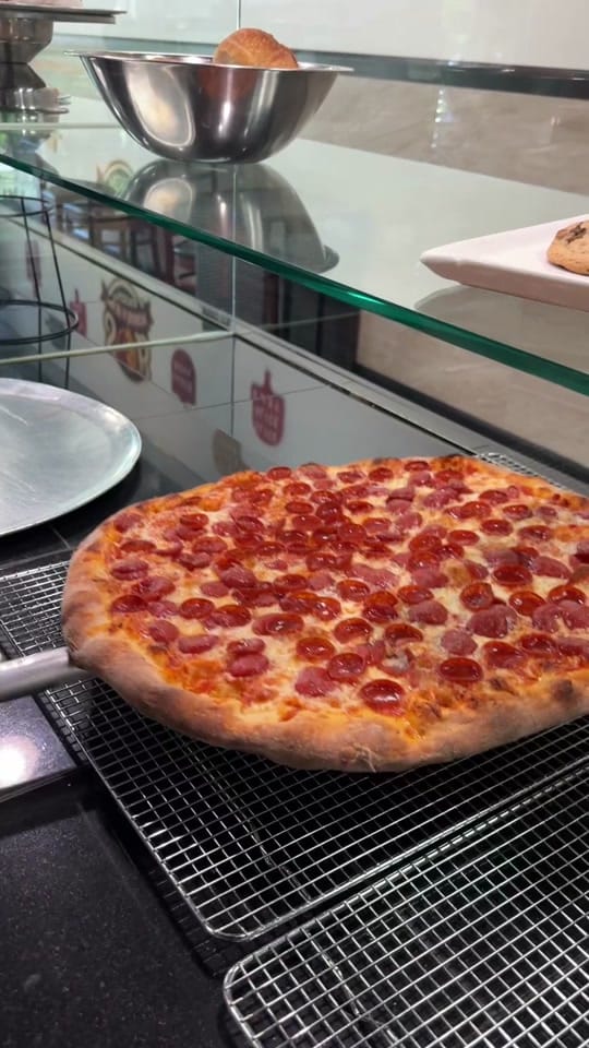 Post 1 by Pizzasanity on TikTok (video)