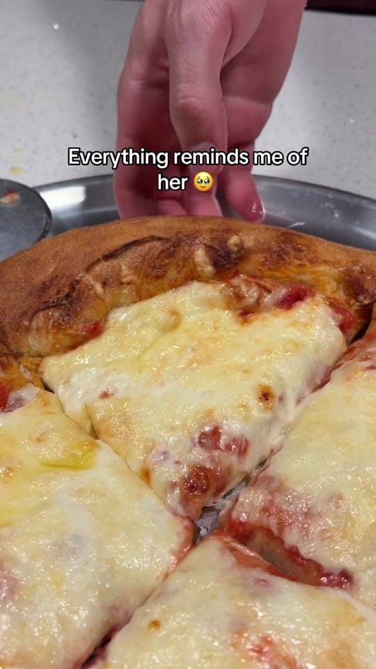 Post 2 by Pizzasanity on TikTok (video)