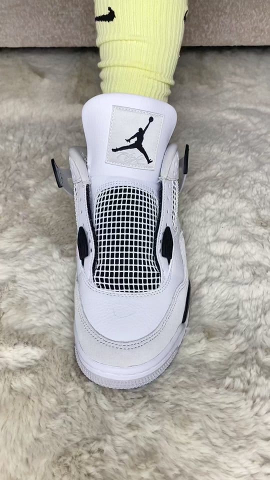 Post 1 by Sneakertime94 on TikTok (video)