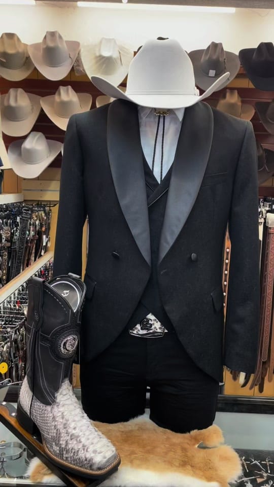 Post 6 by La Sierra Western Wear TN on TikTok (video)