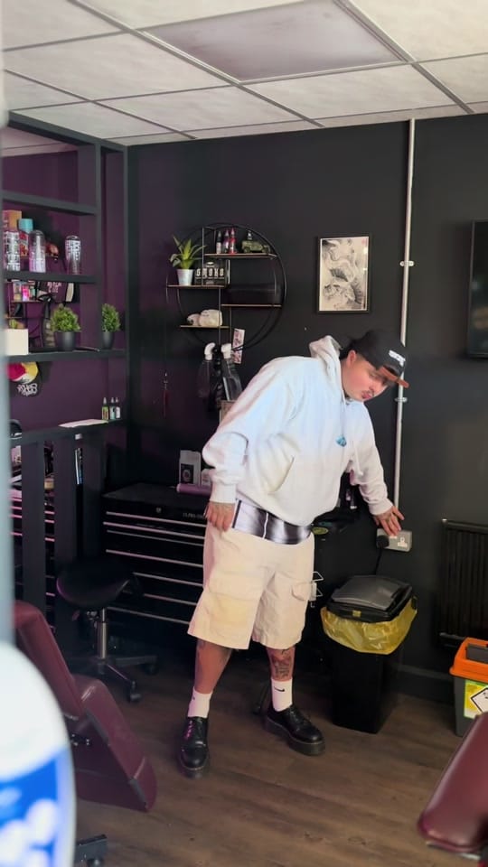 Post 6 by Ethan Deery on TikTok (video)