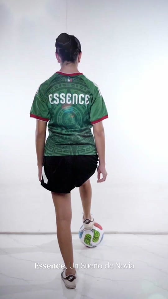 Post 4 by Essence Novias on TikTok (video)