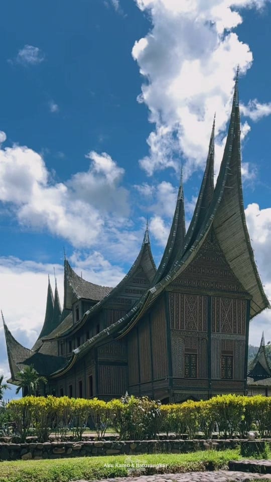 Post 3 by akukamudanbatusangkar on TikTok (video)