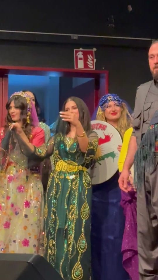 Post 4 by Shama Design’s Mode on TikTok (video)