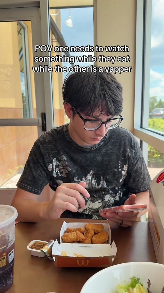 Post 2 by America Rodriguezツ on TikTok (video)