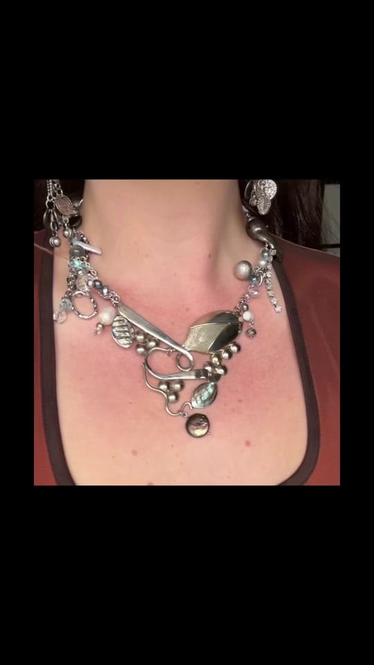 Post 2 by Jewelz By Mealz on TikTok (video)