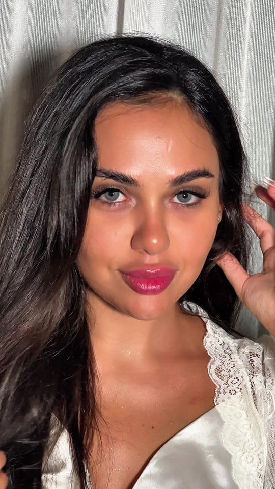 Post 5 by Makeup artist Nancy on TikTok (video)