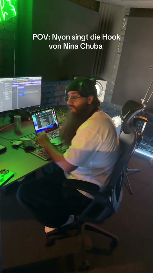 Post 1 by nyon.offiziell on TikTok (video)