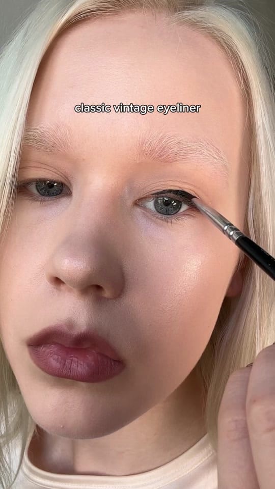 Post 8 by LILITH AINO on TikTok (video)