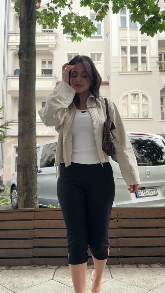 Post 6 by Saloua.lam on TikTok (video)