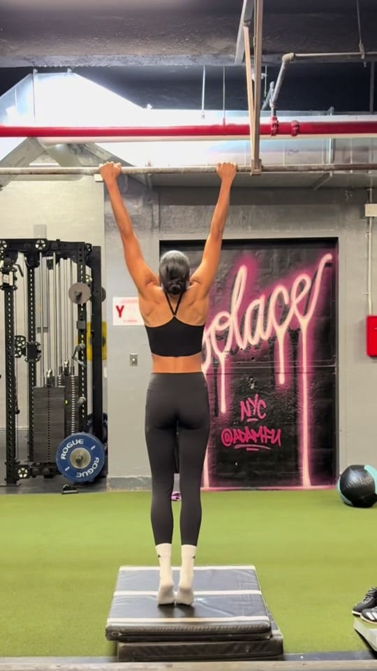 Post 7 by Cecile on TikTok (video)