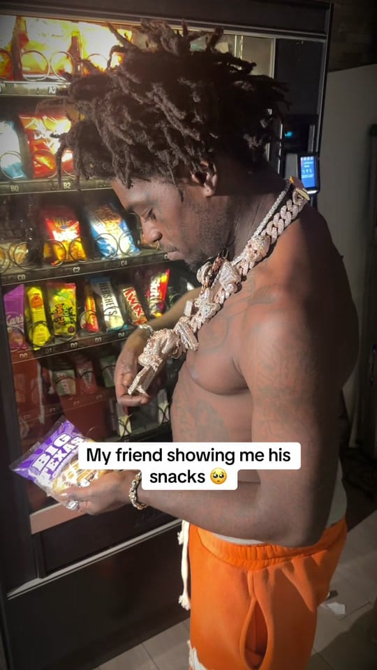 Post 1 by Jeffilmedit on TikTok (video)